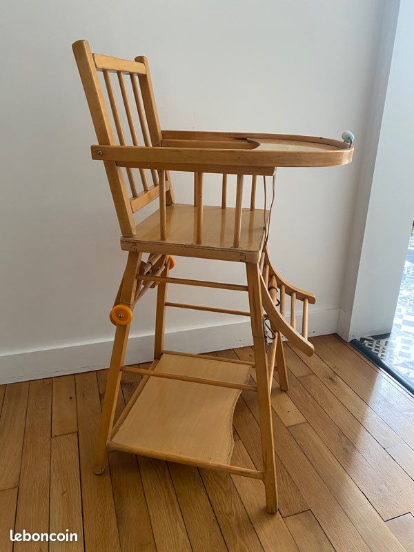 Chaise haute en bois (image 2)