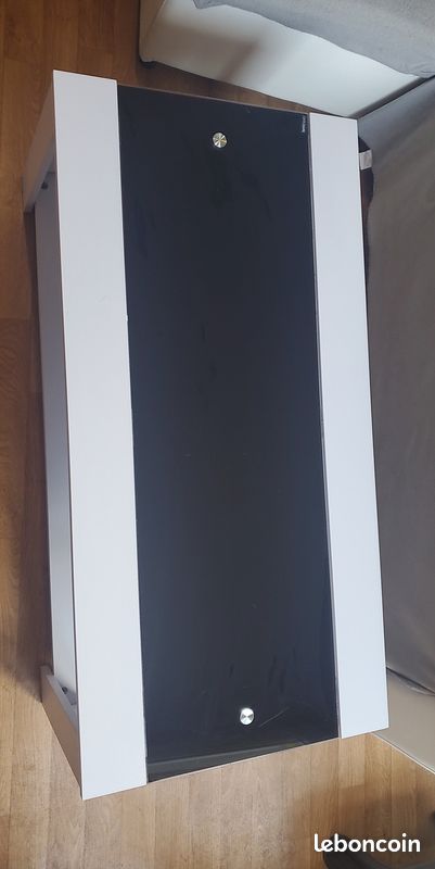 Table basse blanche et noir (image 2)