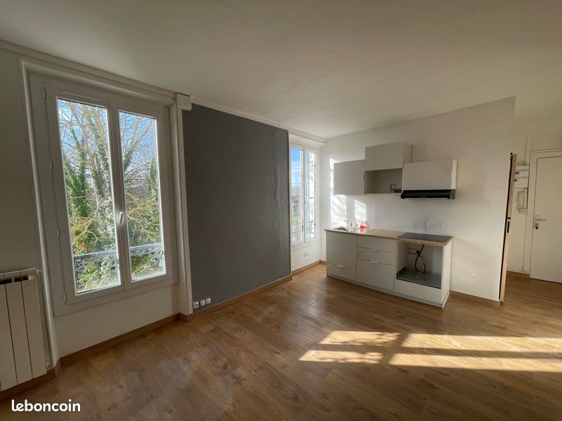 Appartement 2 pièces 43 m² · à Corbeil-Essonnes · 43 m² · 730 €