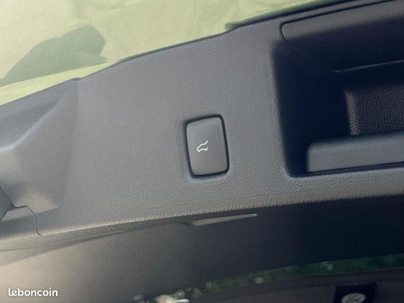 Ford Kuga 2.5 Duratec 180ch Hybrid FlexiFuel ST-Line X Powershift (image 26)