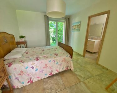 Maison 1 250 000 € - 230 m²