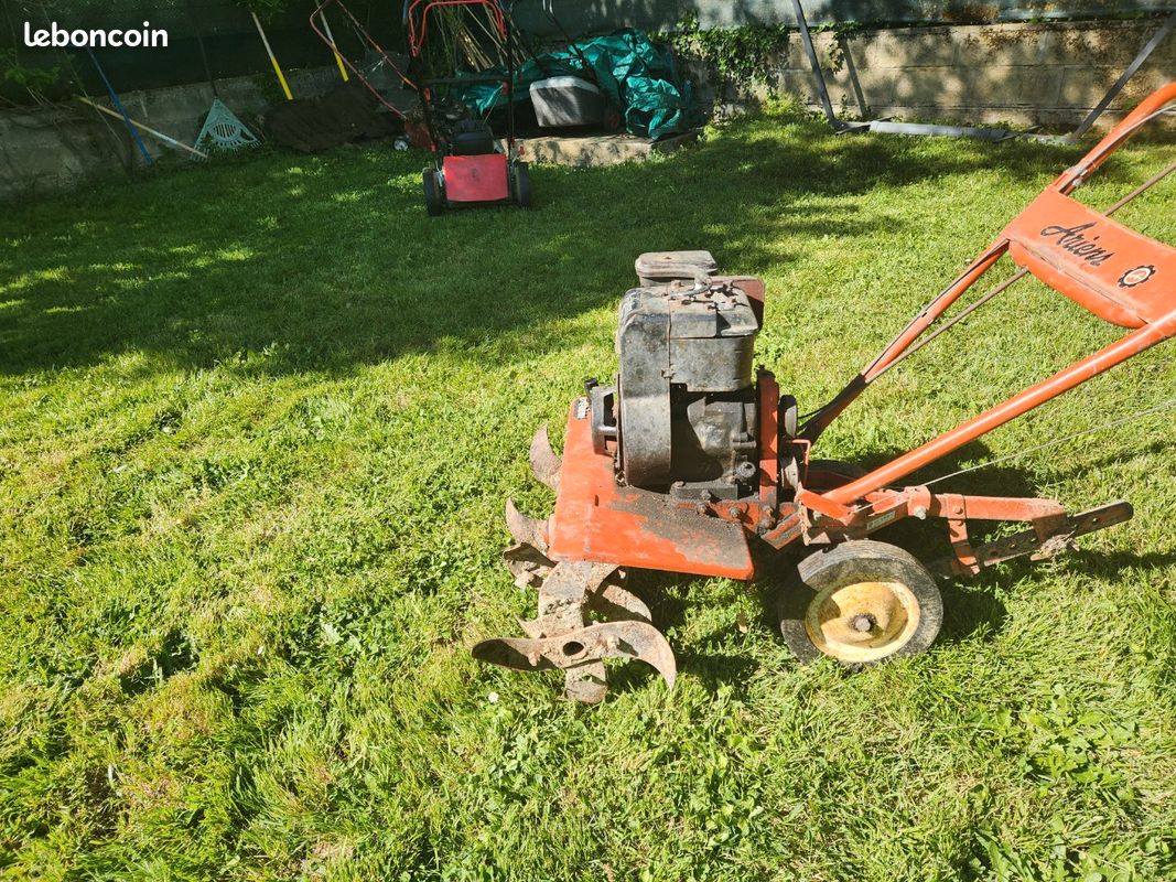 Motoculteur et tondeuse (image 4)
