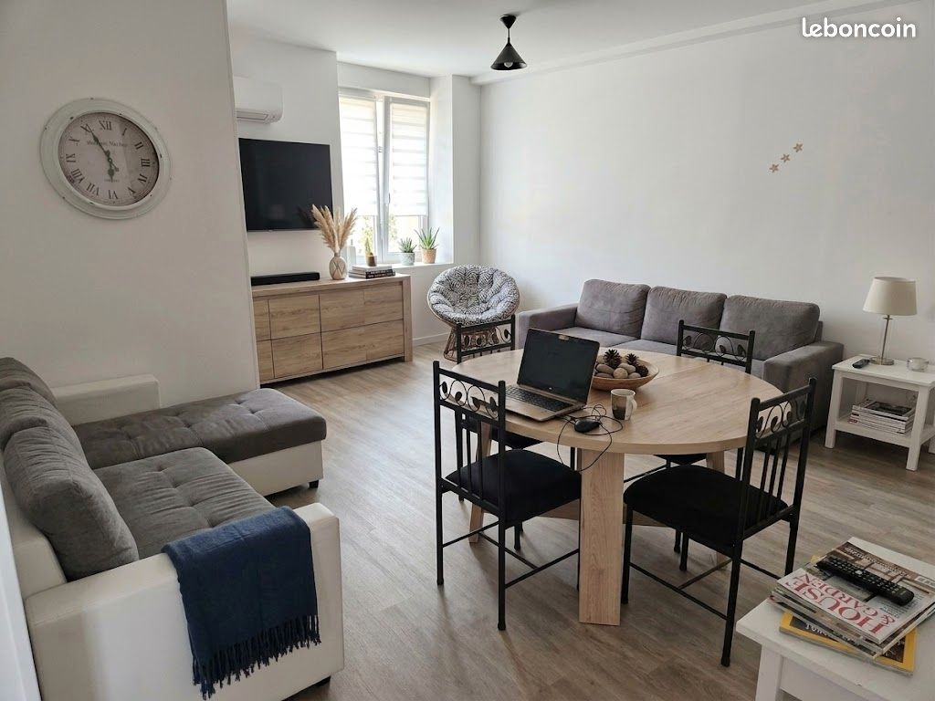 Appartement 3 pièces 80 m² · à Charmes · 80 m² · 570 €
