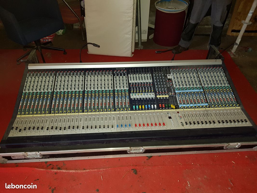 Console Pro Soundcraft MH3 44+4 avec Fly et House Protection (image 3)