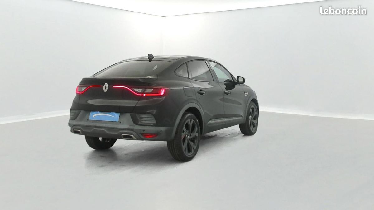 Renault Arkana E-Tech 145 - 21B R.S. Line (image 5)