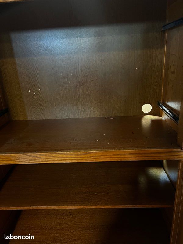 À vendre URGENT cause DÉMÉNAGEMENT ensemble Meubles en chêne massif, miroir, table+6 chaises, canapé (image 7)