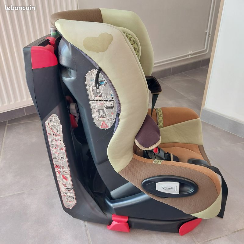 Siège auto Pivotant Axiss Bébé Confort (image 9)