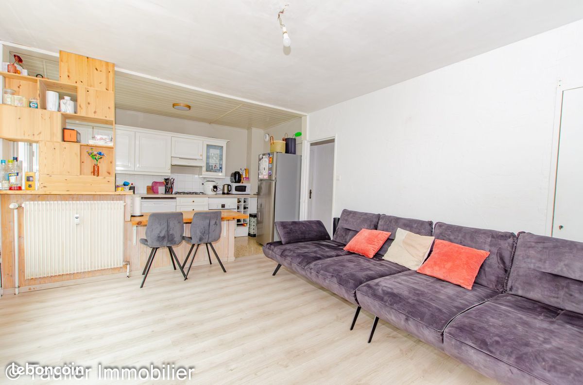 Appartement 4 pièces 67 m² · à Saint-Marcellin · 67 m² · 800 €