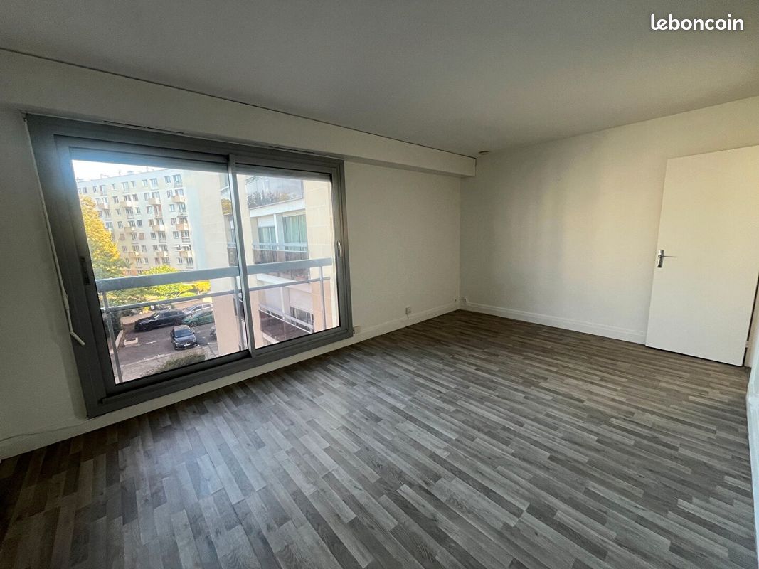 Appartement 1 pièce 26 m² · à Saint-Germain-en-Laye · 26 m² · 950 €/mois