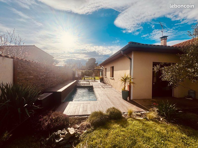Maison 5 pièces 121 m² · à Savigneux · 121 m² · 339 000 €