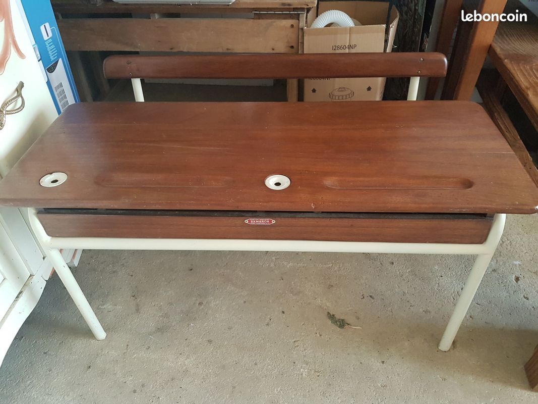 Petit bureau d'écolier (image 1)