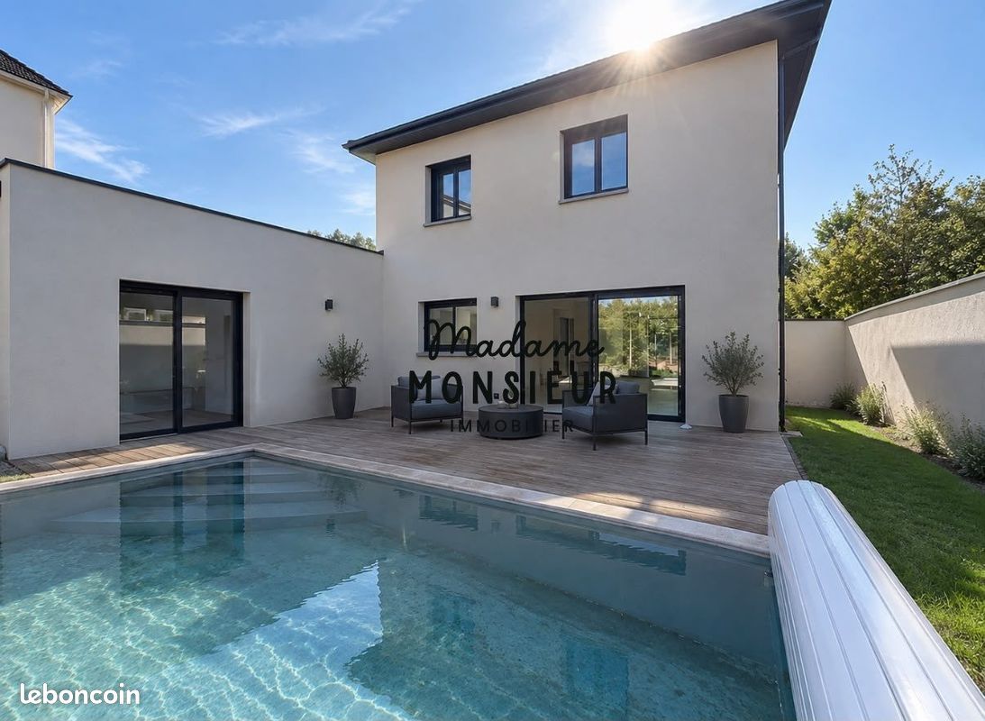 Maison 5 pièces 138 m² · à Bourgoin-Jallieu · 138 m² · 439 000 €