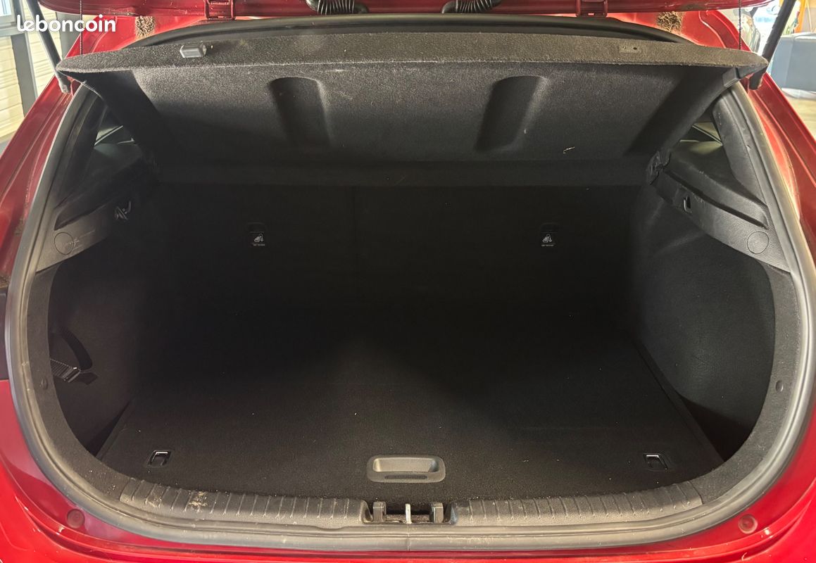 Kia ceed 1.6 crdi 135 ch gt-line premium dct bva - premiere main -garantie 10/2027 kia (image 12)