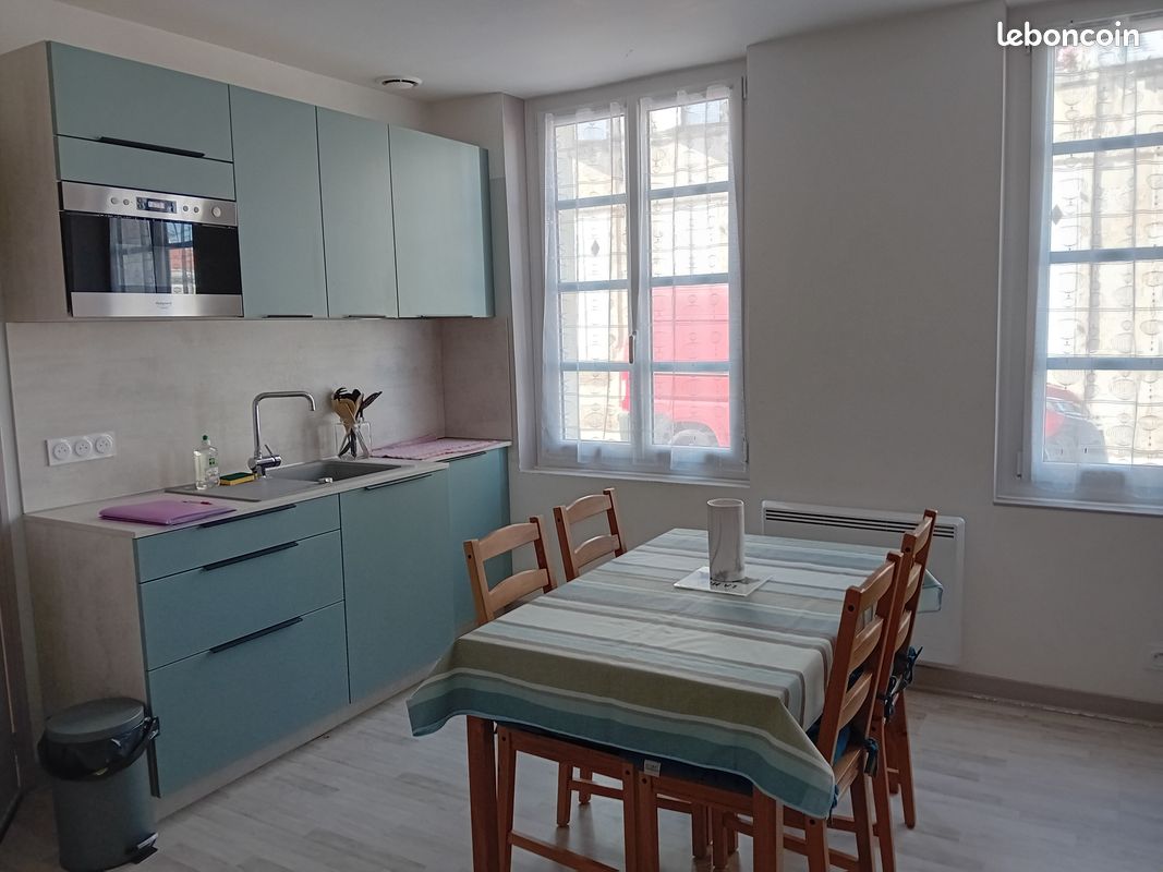 Appartement 1 pièce 27 m² · à Rochefort · 27 m² · 490 €