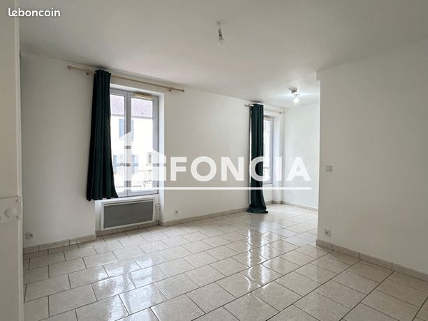 Studio 1 pièce 28 m²