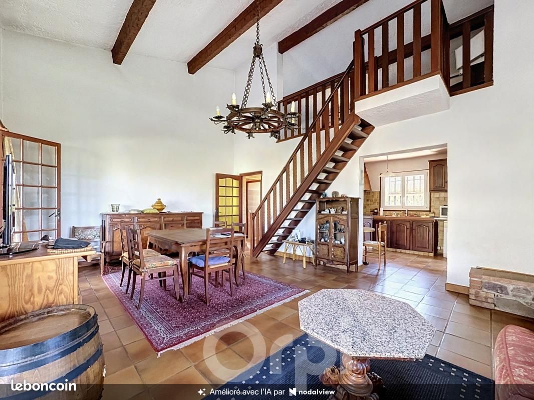 Maison 3 pièces 100 m² · à Roquebrune-sur-Argens · 100 m² · 364 000 €