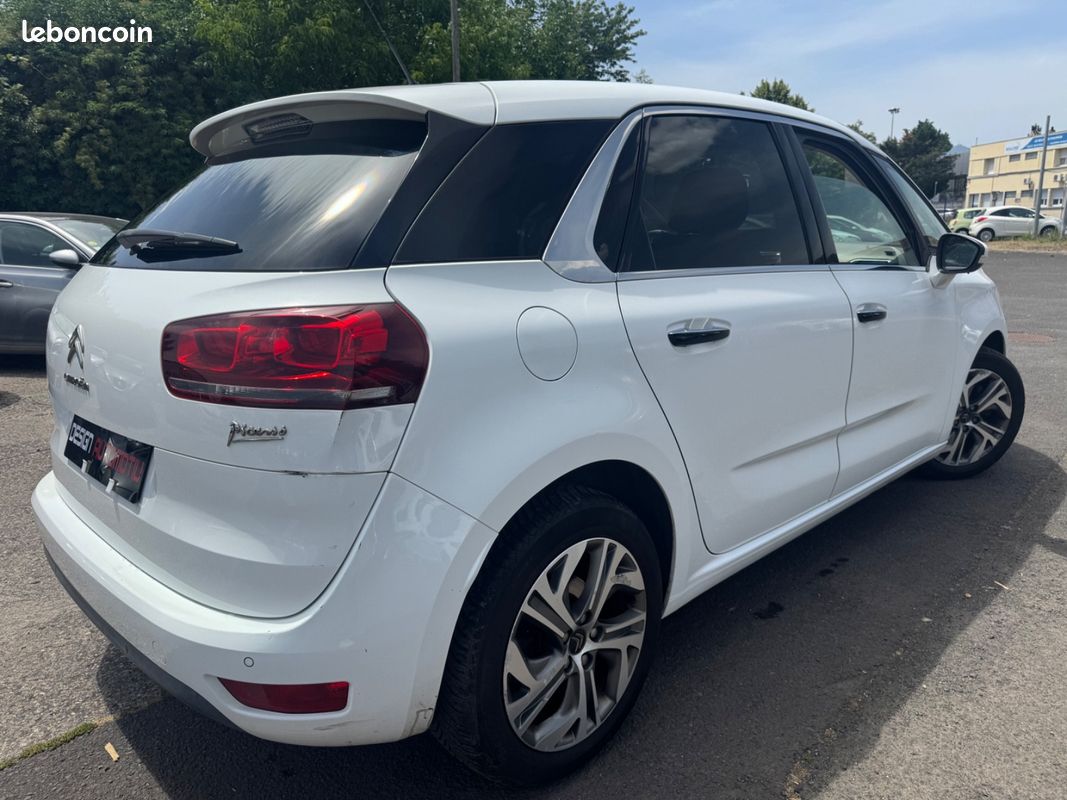Citroën C4 Picasso 1.6 BlueHDi 115CH Exclusive S&S (image 2)