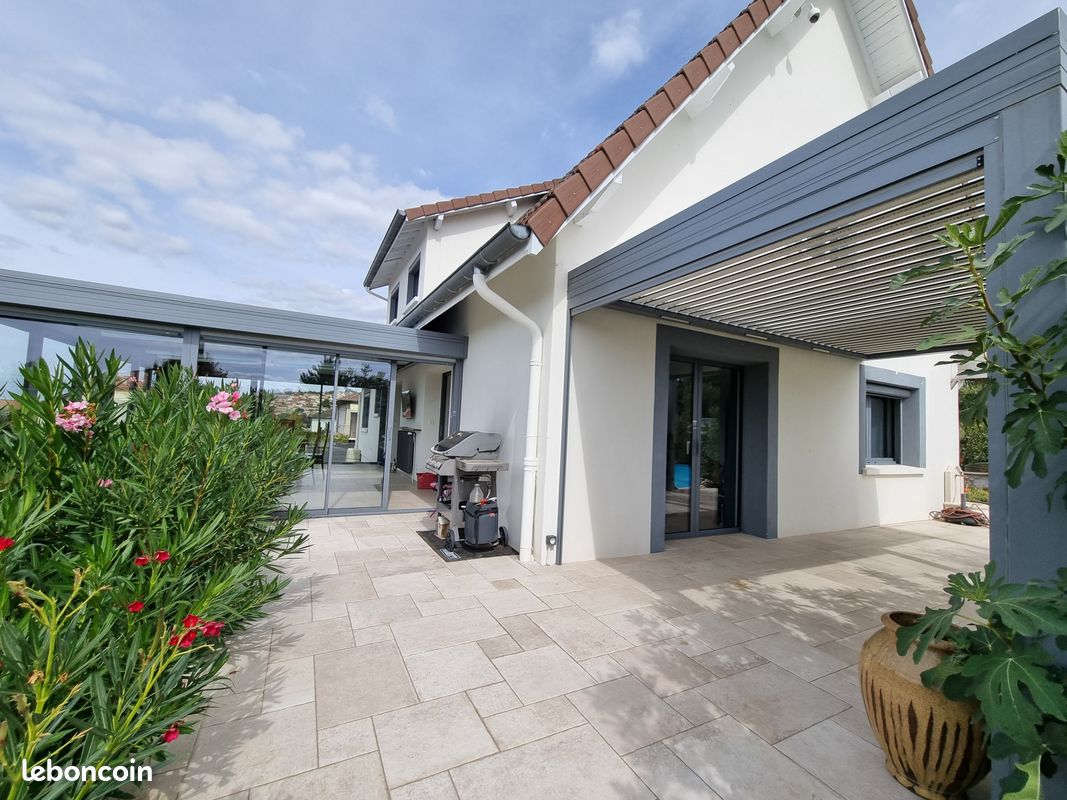 Maison 9 pièces 215 m² · à Chamboeuf · 215 m² · 535 000 €