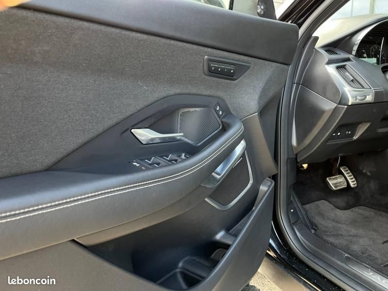 Jaguar E-Pace P300e PHEV 309ch R-Dynamic HSE (image 9)
