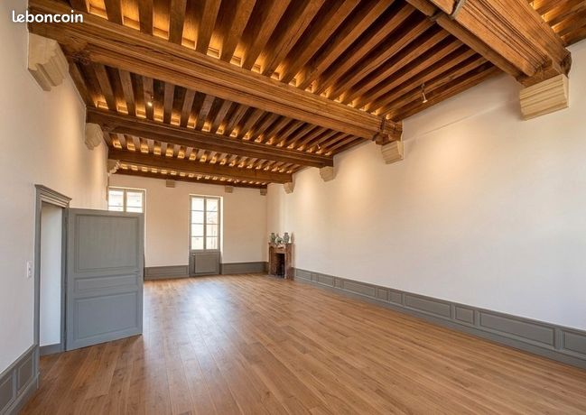 Appartement 5 pièces 151 m² — 1