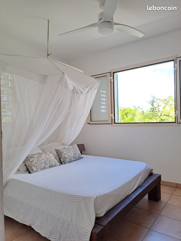Vacances Idéales: Gosier F2&F3 (2 apparts en duplex avec jardin et piscine dans résidence sécurisée) avec citernes pour palier aux coupures d'eau (image 18)
