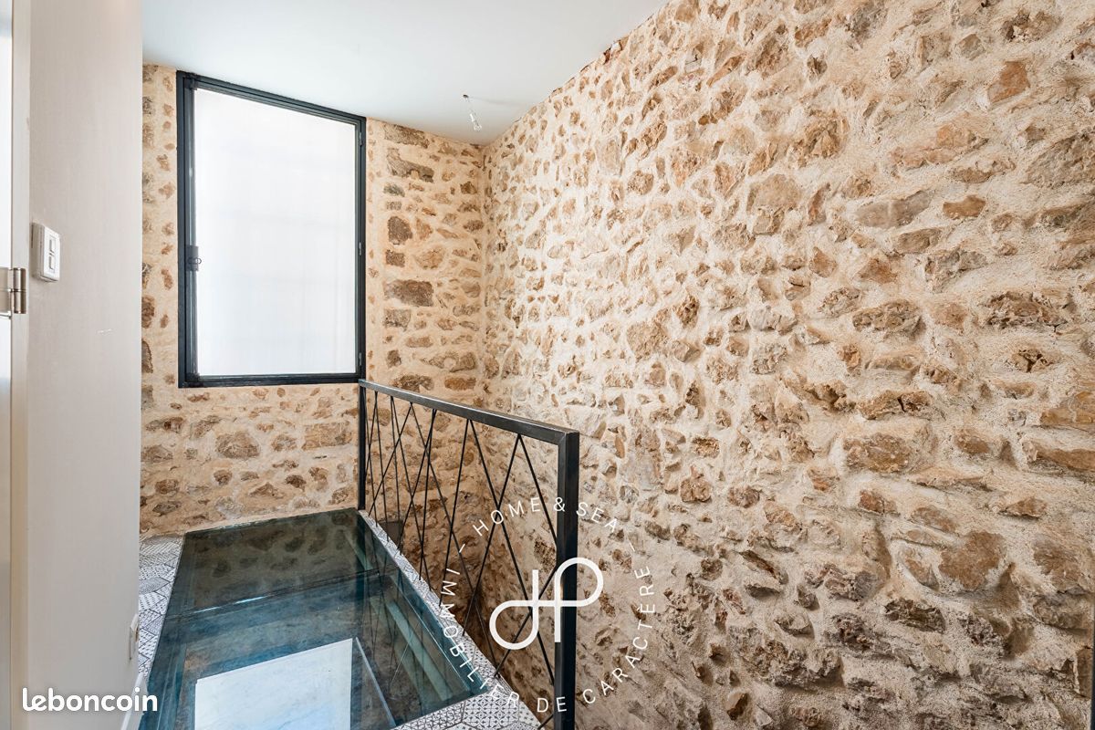 Appartement 3 pièces 77 m² · à Marseille · 77 m² · 385 000 €