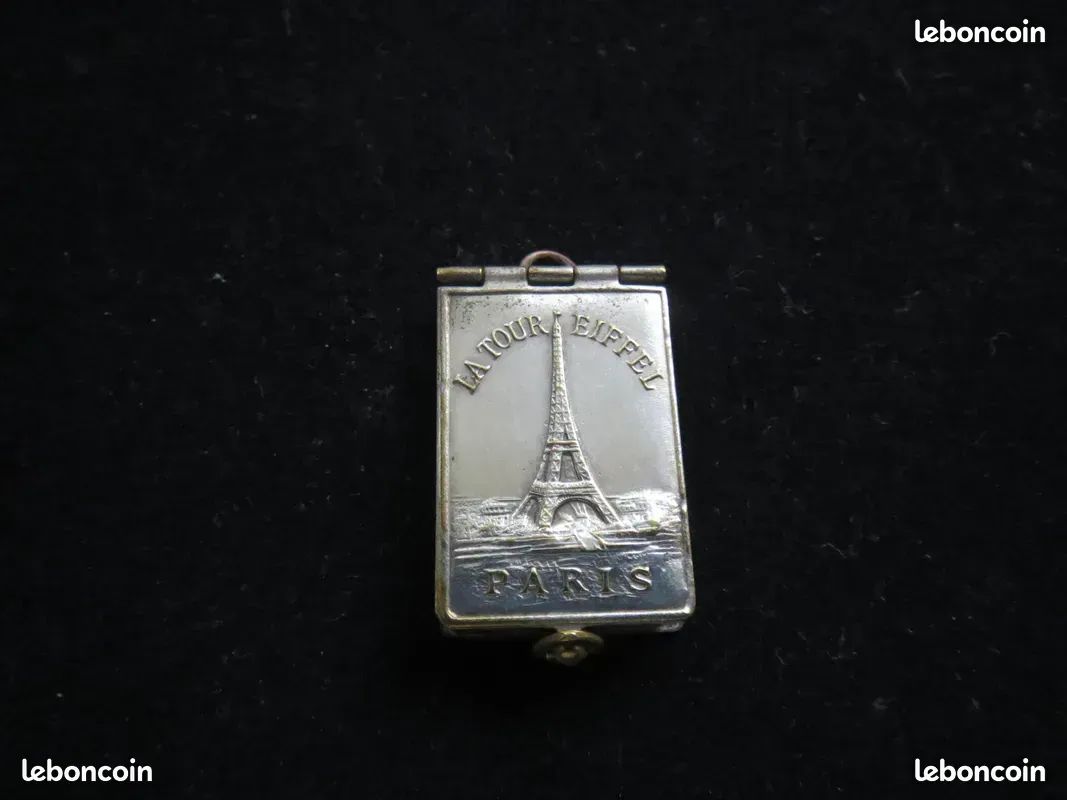 Pendentif Art Nouveau 'AVRIL' En Argent Massif - France Vers 1910, Rare Et En Très Bon état
