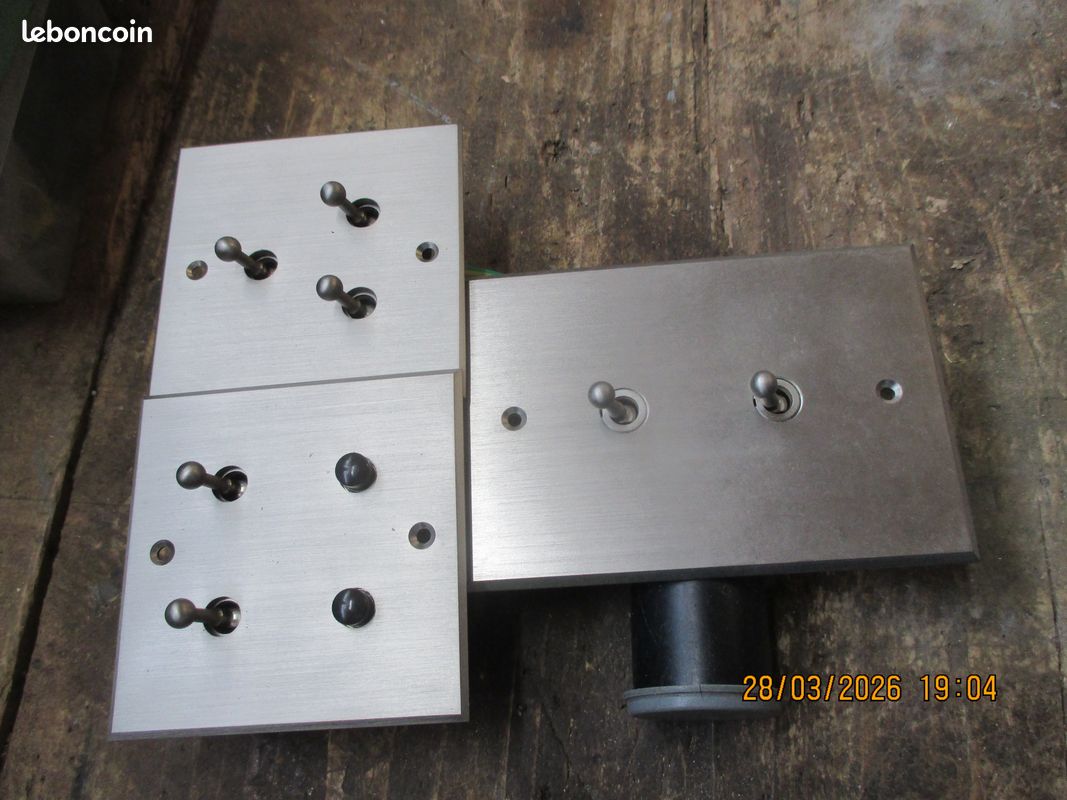 Poussoir Inverseur Double MELJAC - Or Doré 23,5 Carats - Appareillage Haut De Gamme