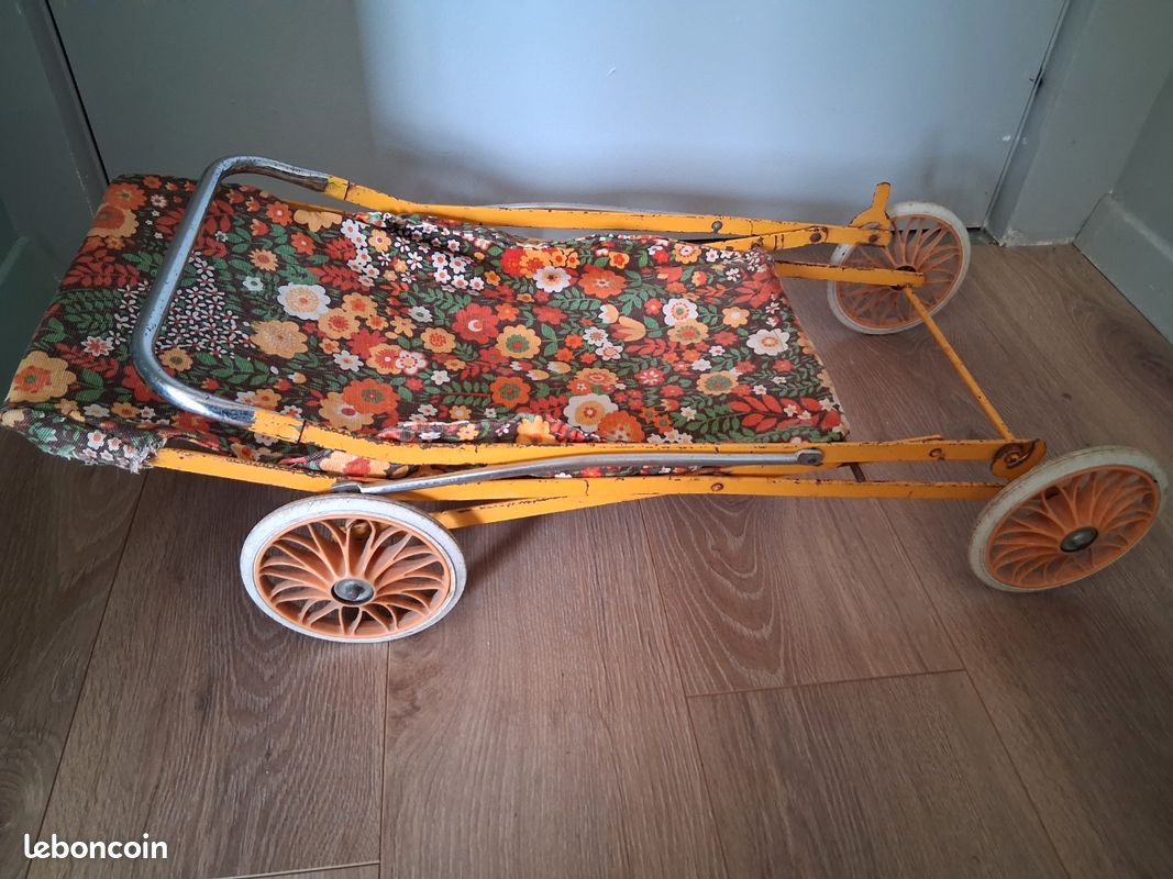 Poussette vintage Jouet ancien des années 60 70
Pliable
Remise en mains propres à Montpellier ou Sète (image 7)