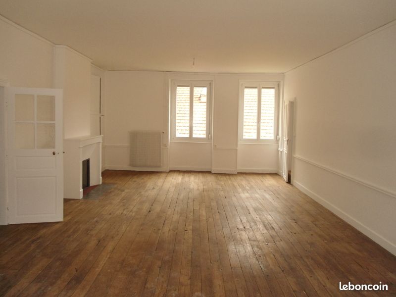 Appartement 3 pièces 103 m² · à Bar-sur-Aube · 103 m² · 470 €/mois