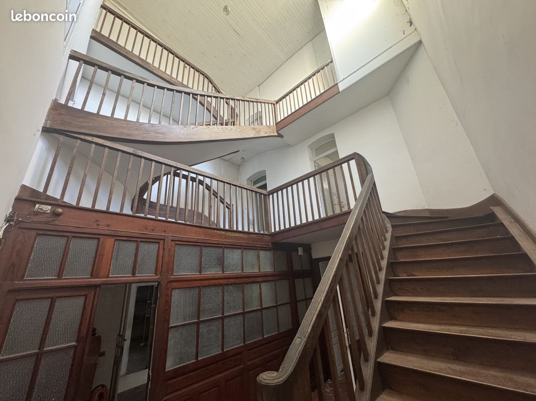 Maison 16 pièces 910 m² · à Mugron · 910 m² · 151 000 €