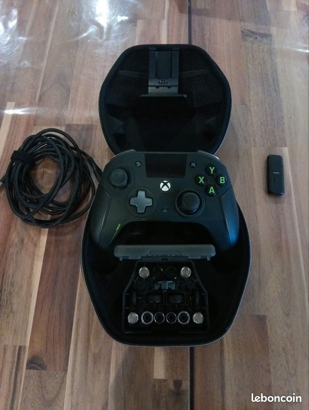 Pack Xbox Series X + Nacon Revolution X Unlimited + Elite 2 REMISE EN MAIN PORPRE UNIQUEMENT (image 5)