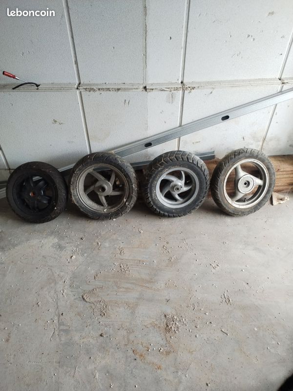 Jante scooter (image 1)