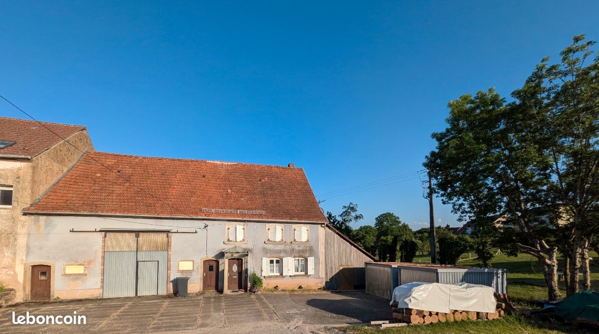 Maison ancienne avec grand terrain et verger · à Gungwiller · 71 500 €