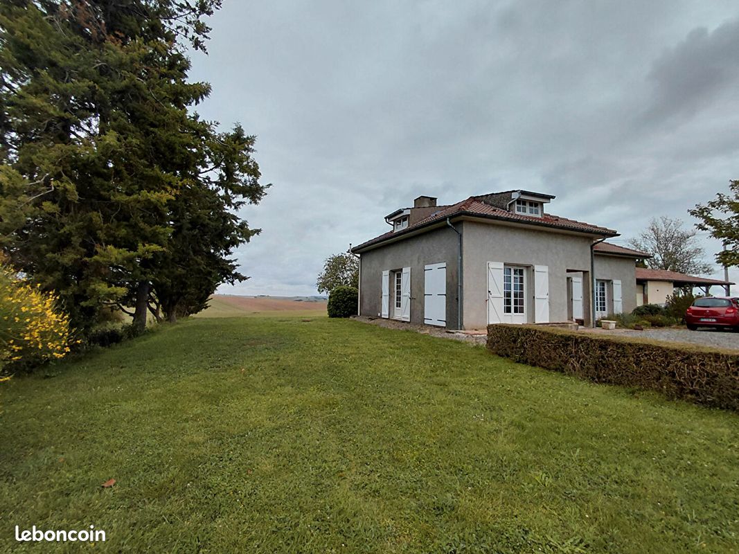 Maison 8 pièces 171 m² · à Marquefave · 171 m² · 380 000 €