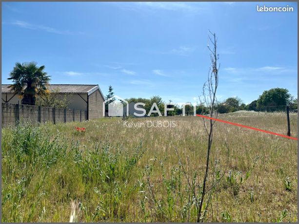 Terrain 1296 m² LENCLOITRE
