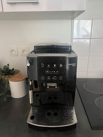 Expresso avec broyeur PHILIPS 3200 model EP3226/40 (occasion)