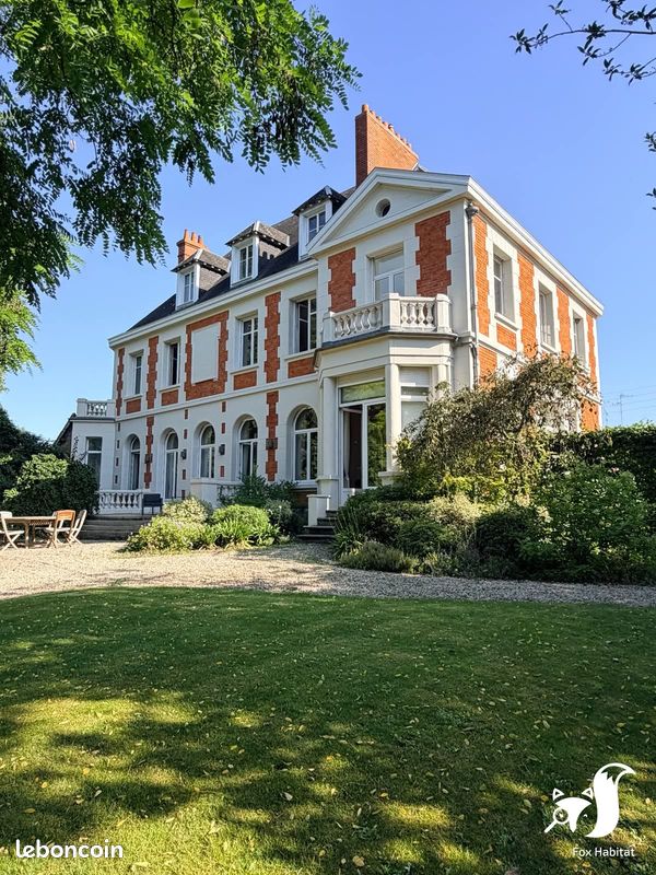 Maison 9 pièces 339 m² · à Épinoy · 339 m² · 789 000 €