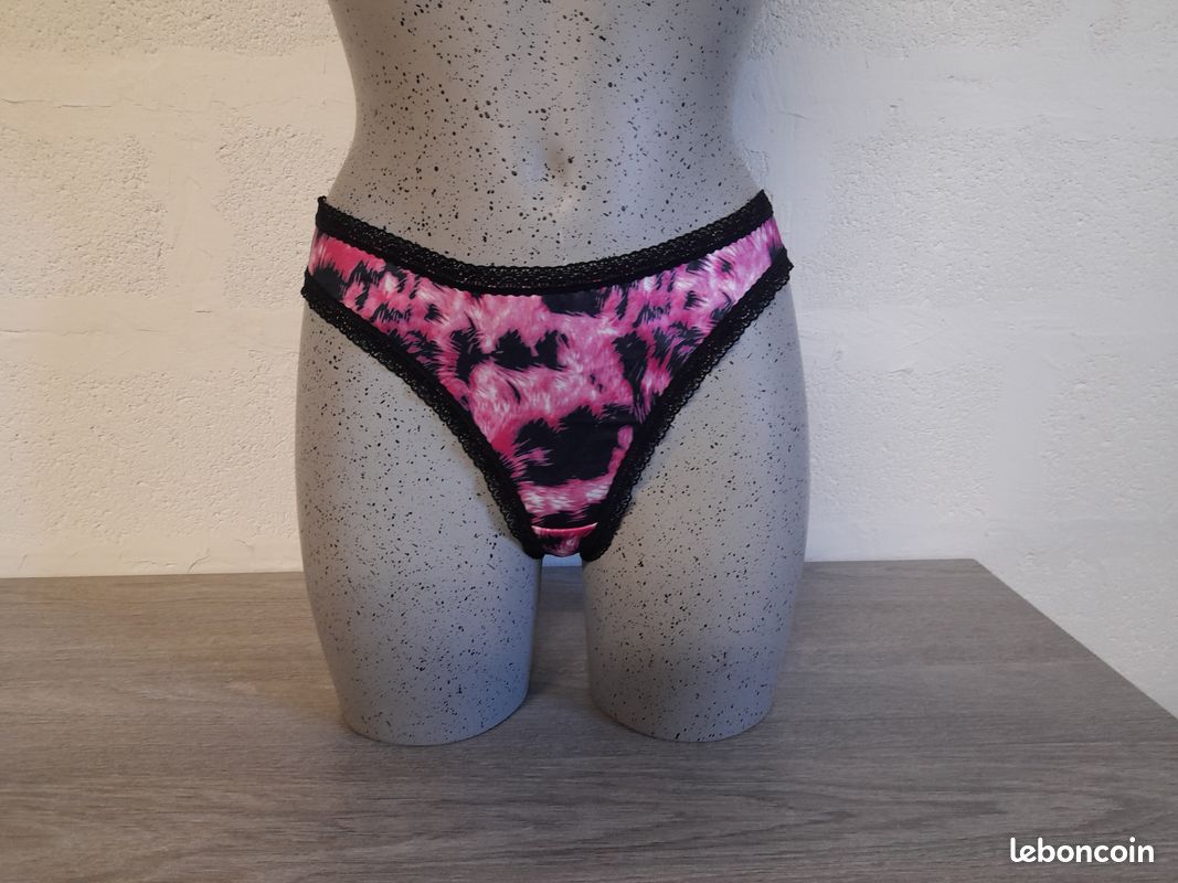 Lot de 4 strings femme XXL - Vêtements