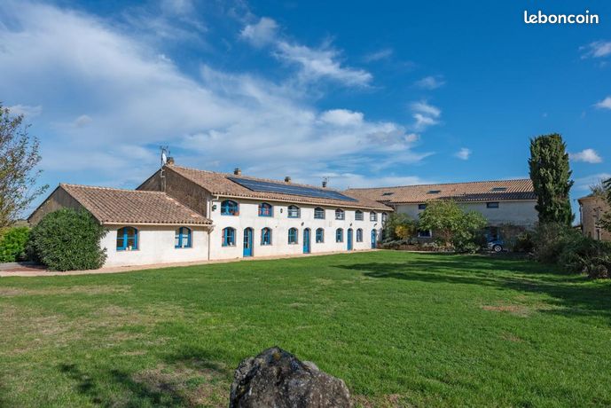 Propriété 30 pièces 1 721 m²