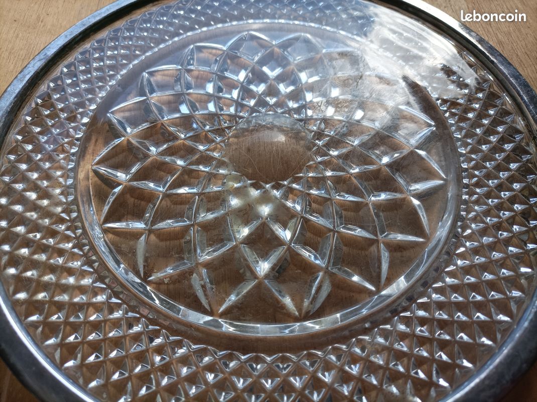 Dessous de plat en verre ou cristal taillé cerclé métal argenté (image 9)
