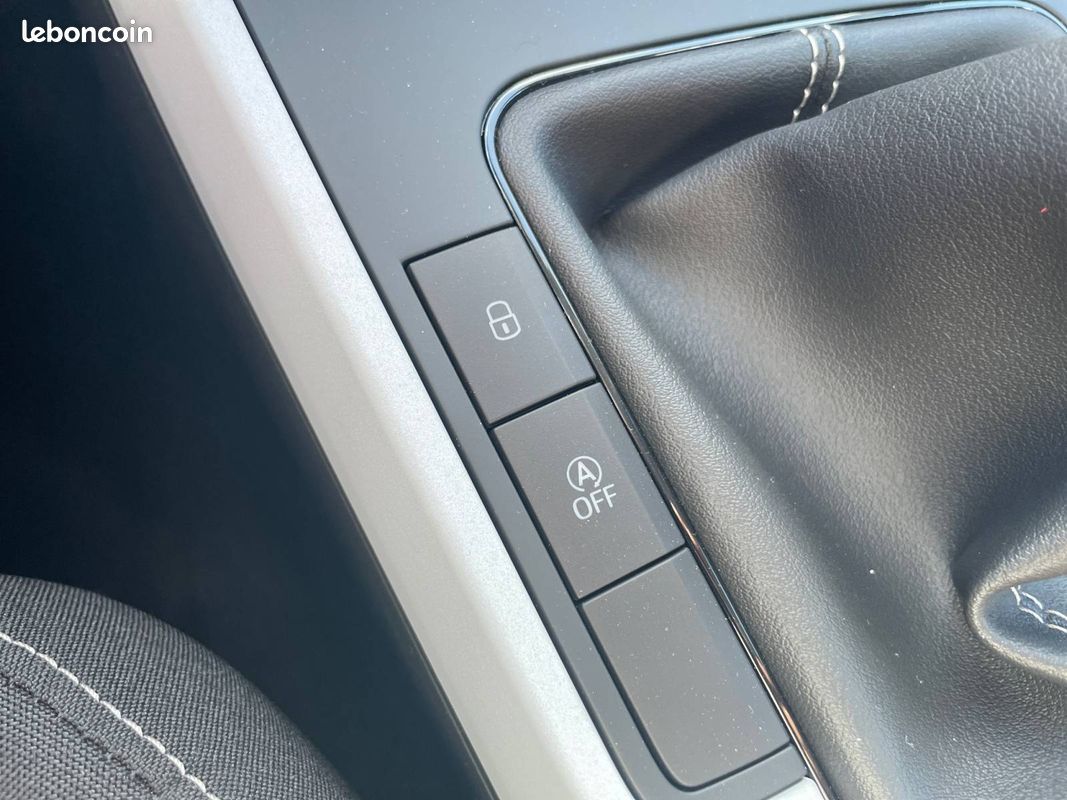 SEAT Arona 1.0 TSI 95 ch Start/Stop BVM5 Copa (image 25)