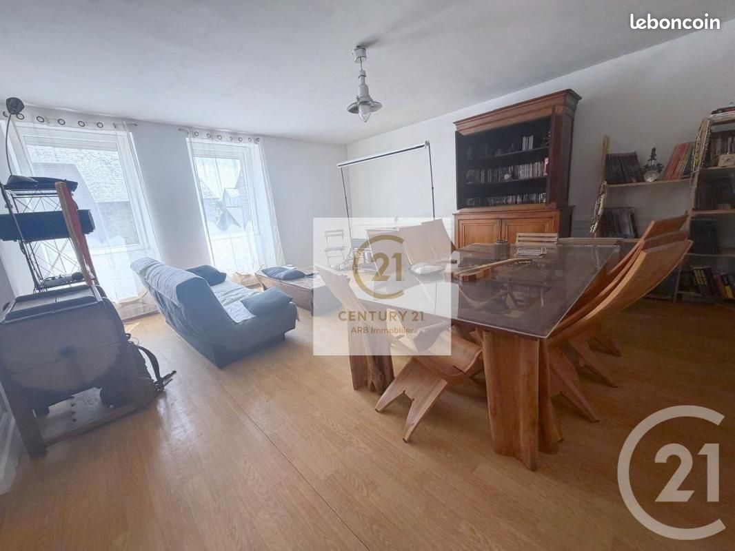 Maison 5 pièces 113 m² · à Liffré · 113 m² · 261 000 €