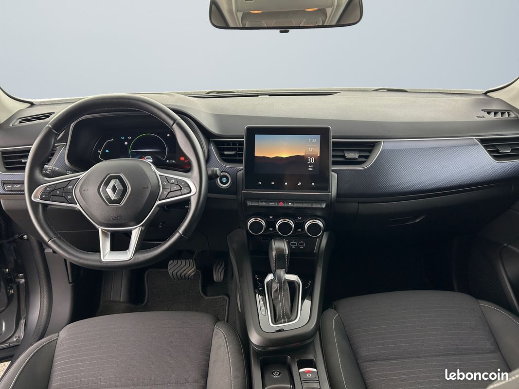 RENAULT Arkana E-Tech hybride 145 - 22 Techno (image 16)