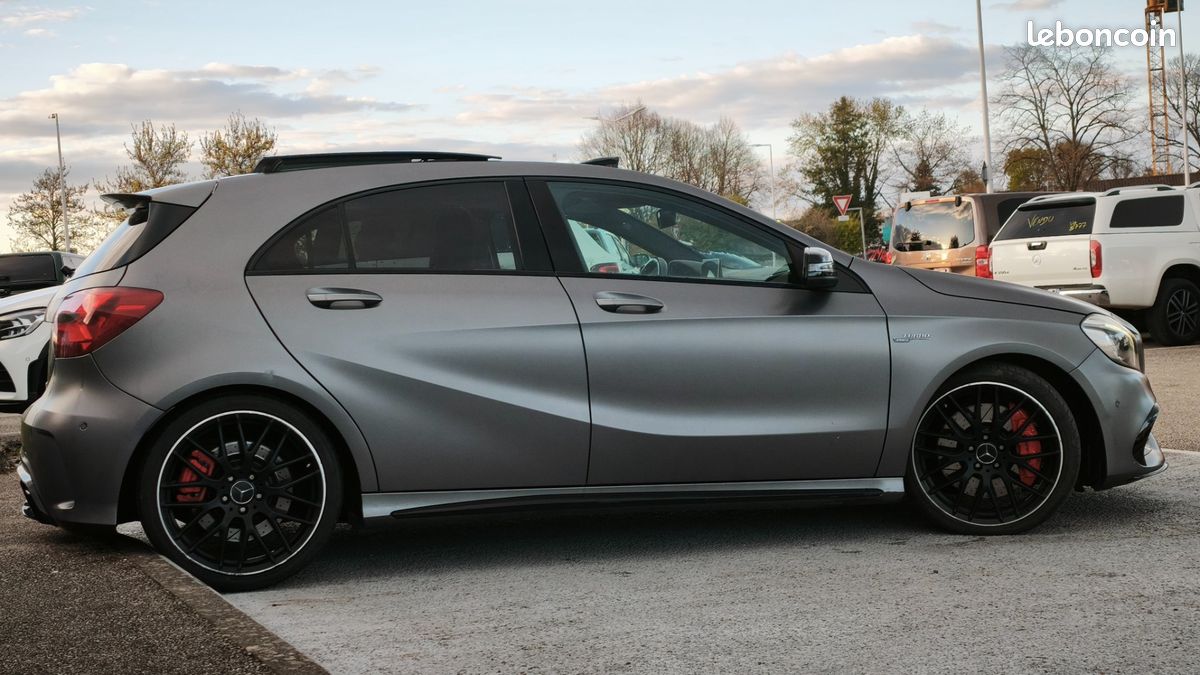 Mercedes CLASSE A 45 AMG 4AMTIC 381CV DCT7 (image 7)