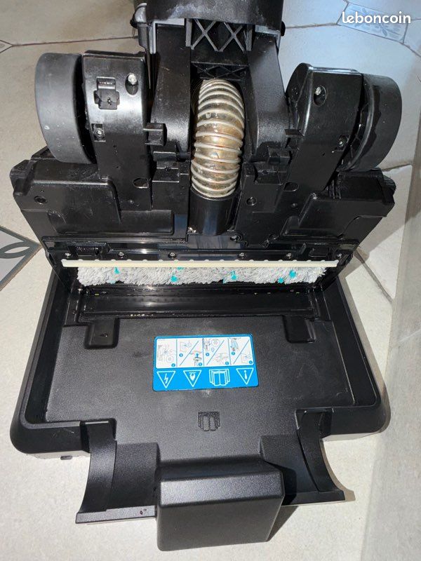 Bissel CrossWave HydroSteam Pet (image 4)