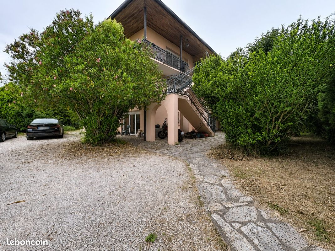 Maison 7 pièces 250 m² · à Montauban · 250 m² · 328 000 €