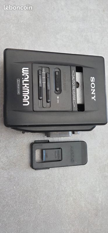 Sony Walkman WM-2055 - Mini Lecteur Cassette Avec Radio AM/FM - Noir - Occasion