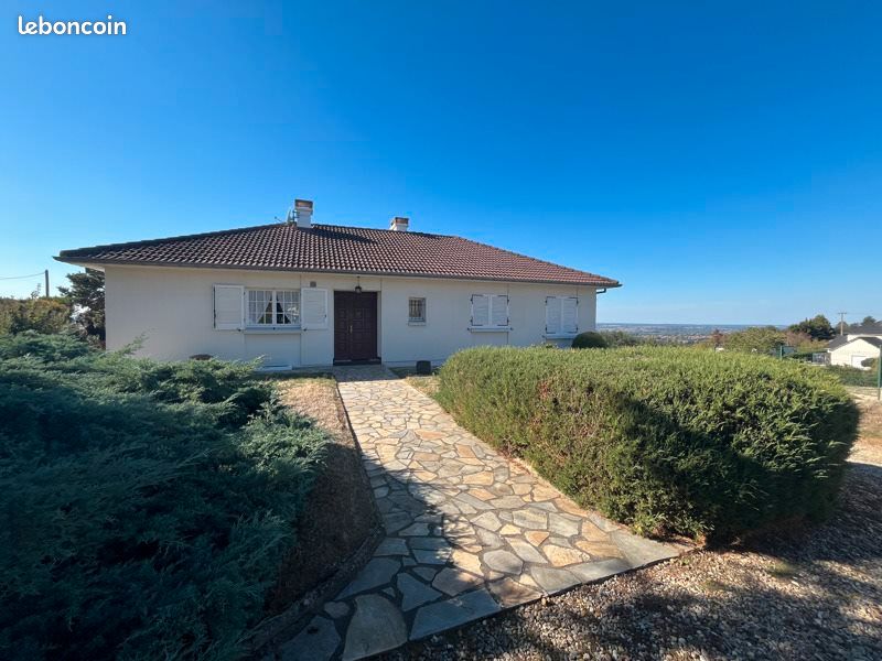 Maison 7 pièces 140 m² · à Montluçon · 140 m² · 192 240 €