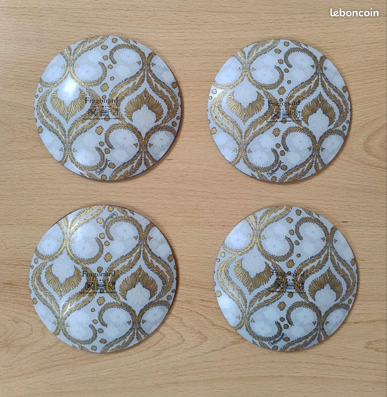 5 petites assiettes à dessert Saint-Amand Porcelaine